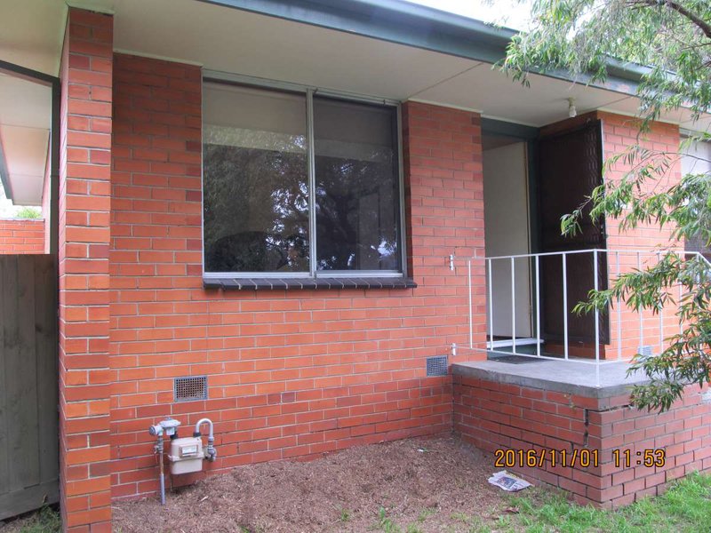 Photo - 2/42 Orchard Road, Bayswater VIC 3153 - Image 1