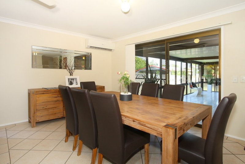 Photo - 242 Oxley Drive, Coombabah QLD 4216 - Image 7