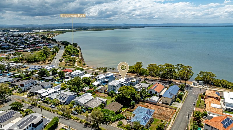 Photo - 2/42 Oyster Point Esplanade, Scarborough QLD 4020 - Image 3