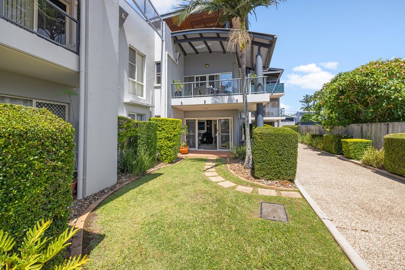 Photo - 2/42 Oyster Point Esplanade, Scarborough QLD 4020 - Image 4
