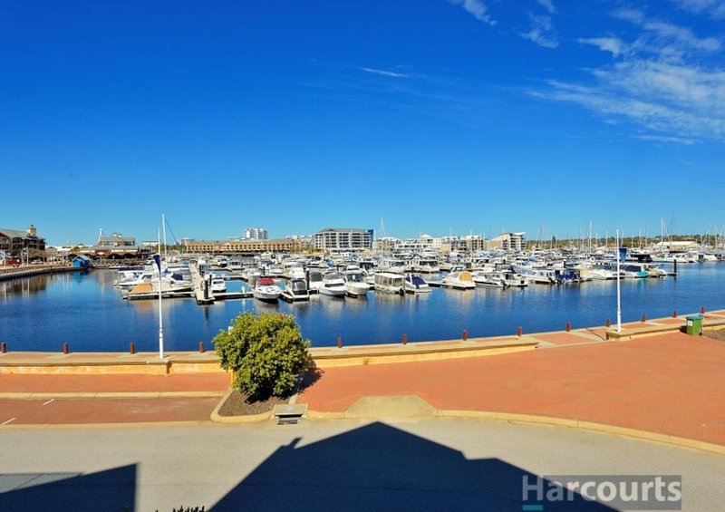 Photo - 2/42 Spinnaker Quays , Mandurah WA 6210 - Image 2