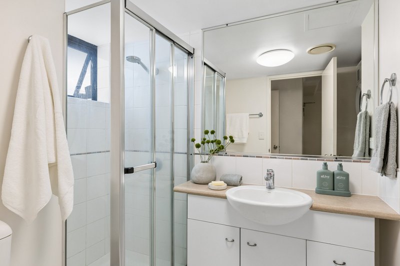 Photo - 24/2 St Pauls Terrace, Spring Hill QLD 4000 - Image 10