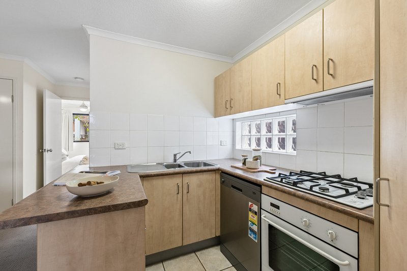 Photo - 24/2 St Pauls Terrace, Spring Hill QLD 4000 - Image 14