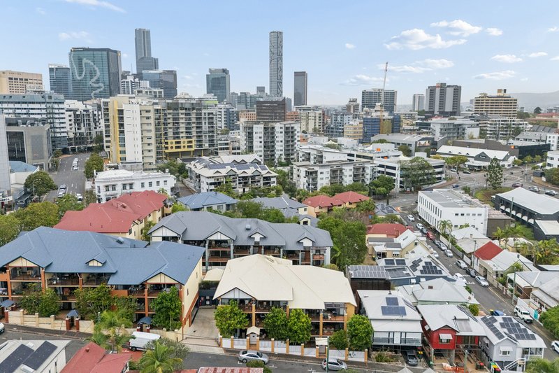 Photo - 24/2 St Pauls Terrace, Spring Hill QLD 4000 - Image 19