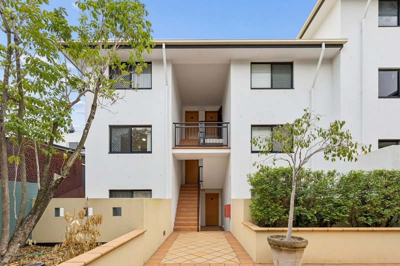 Photo - 24/2 St Pauls Terrace, Spring Hill QLD 4000 - Image 21