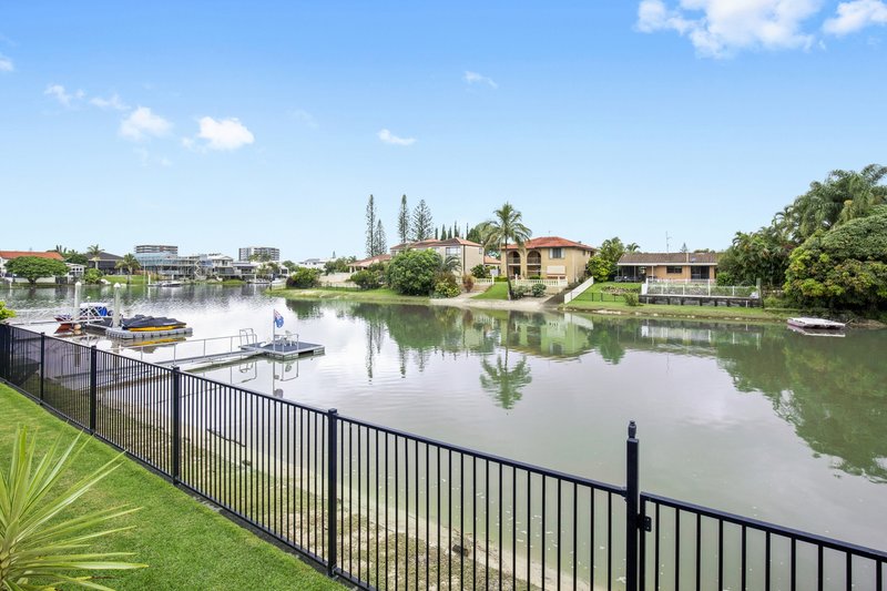 Photo - 2/42 Verdichio Avenue, Mermaid Waters QLD 4218 - Image 18