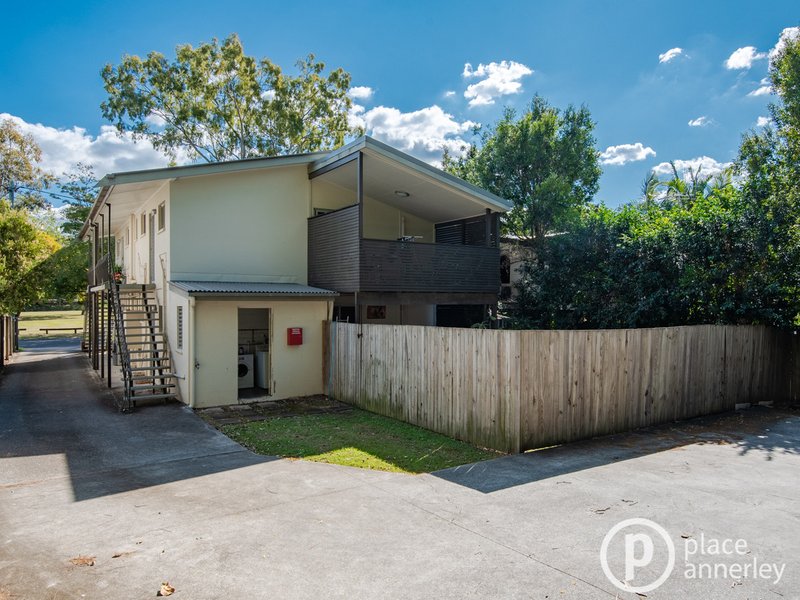 Photo - 2/42 William Parade, Fairfield QLD 4103 - Image 7