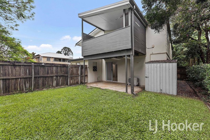 2/42 William Parade, Fairfield QLD 4103