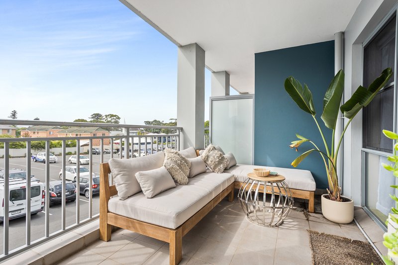 Photo - 24/20-26 Addison Street, Shellharbour NSW 2529 - Image 3