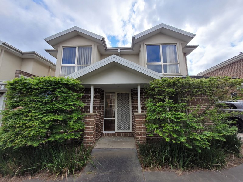 Photo - 2/420 Middleborough Road, Blackburn VIC 3130 - Image 1