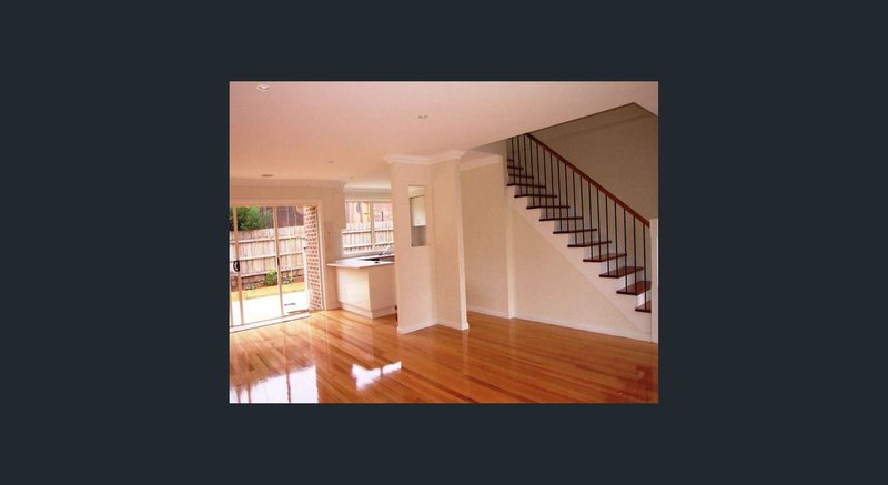 Photo - 2/420 Middleborough Road, Blackburn VIC 3130 - Image 3