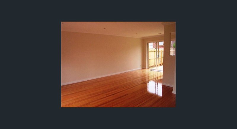 Photo - 2/420 Middleborough Road, Blackburn VIC 3130 - Image 4