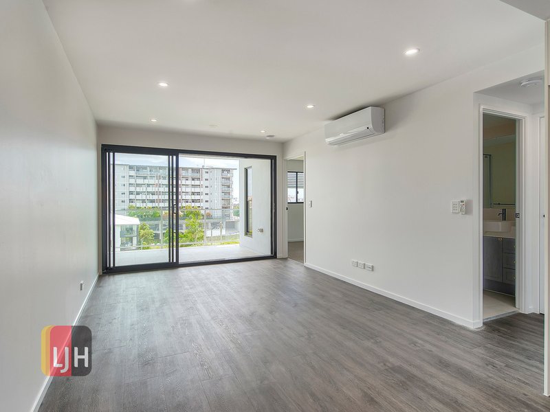 Photo - 24/21 Sparkes Street, Chermside QLD 4032 - Image 3