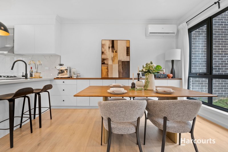 Photo - 2/424 Canterbury Road, Forest Hill VIC 3131 - Image 1