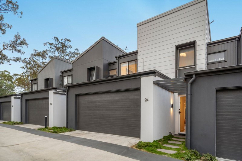 Photo - 24/25 Oasis Close, Manly West QLD 4179 - Image 1