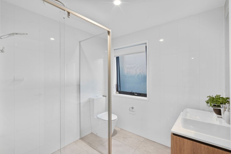Photo - 24/25 Oasis Close, Manly West QLD 4179 - Image 13
