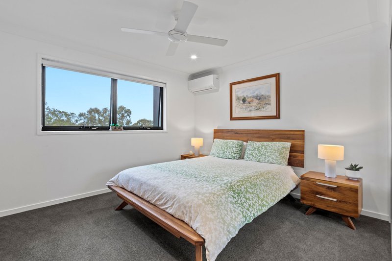 Photo - 24/25 Oasis Close, Manly West QLD 4179 - Image 14