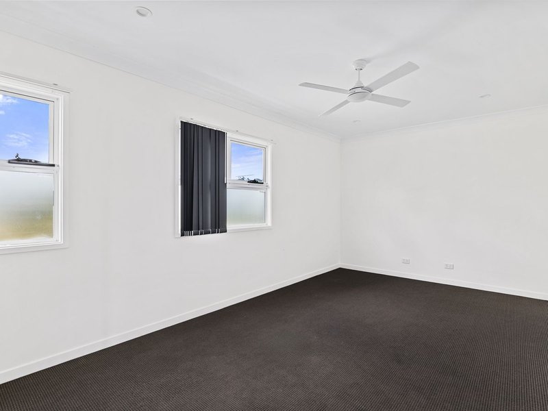 Photo - 24/254-258 Logan Street, Eagleby QLD 4207 - Image 7