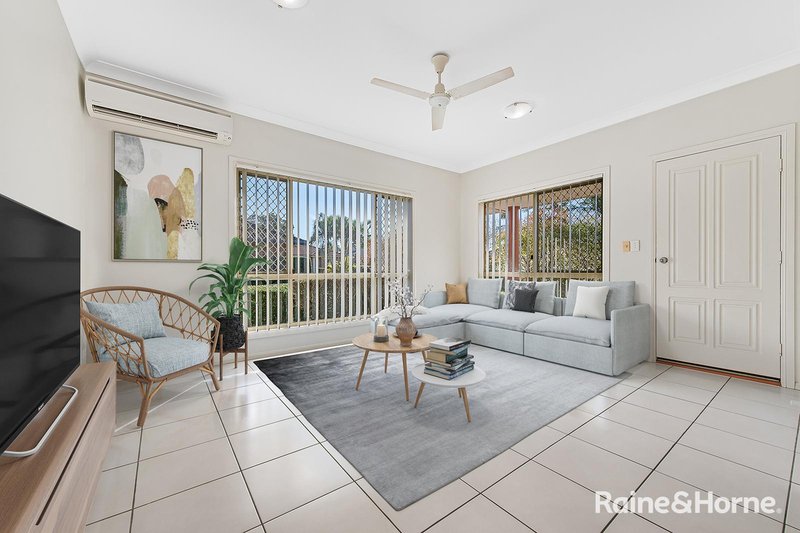 Photo - 24/26 Stay Place, Carseldine QLD 4034 - Image 4