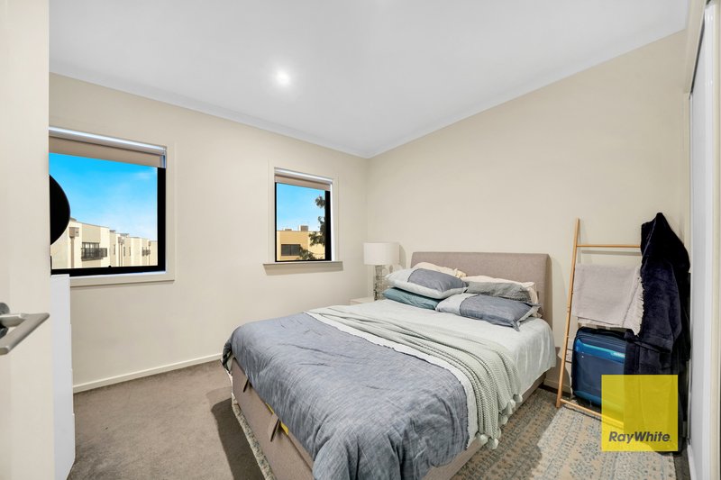 Photo - 24/27 Turva Avenue, Tarneit VIC 3029 - Image 10