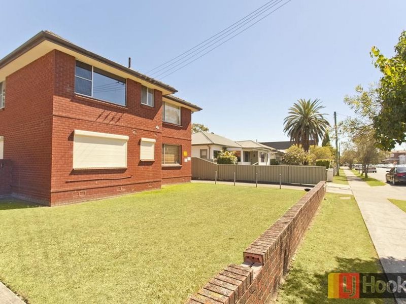 2/43 Aurelia Street, Toongabbie NSW 2146