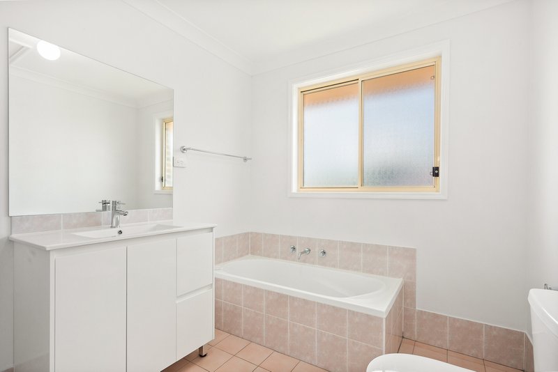 Photo - 2/43 Baragoot Road, Flinders NSW 2529 - Image 6