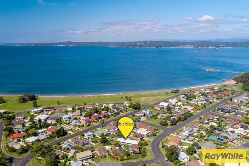 Photo - 2/43 Belbowrie Parade, Maloneys Beach NSW 2536 - Image 2