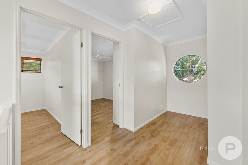 Photo - 2/43 Bowen Avenue, Albany Creek QLD 4035 - Image 8