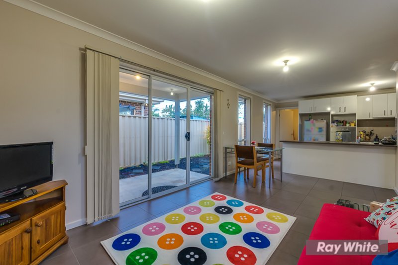 Photo - 2/43 Bruce Street, Altona Meadows VIC 3028 - Image 7