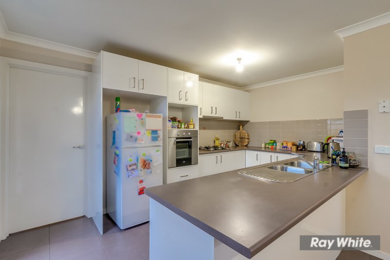 Photo - 2/43 Bruce Street, Altona Meadows VIC 3028 - Image 8