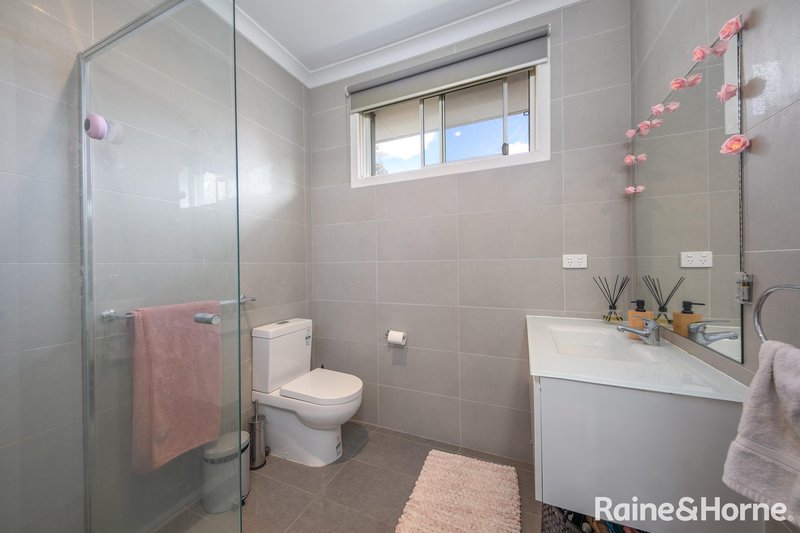 Photo - 2/43 Grant Ave , Gisborne VIC 3437 - Image 7