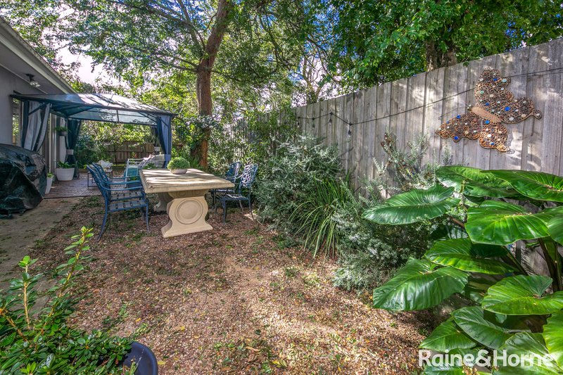 Photo - 2/43 Grant Ave , Gisborne VIC 3437 - Image 11