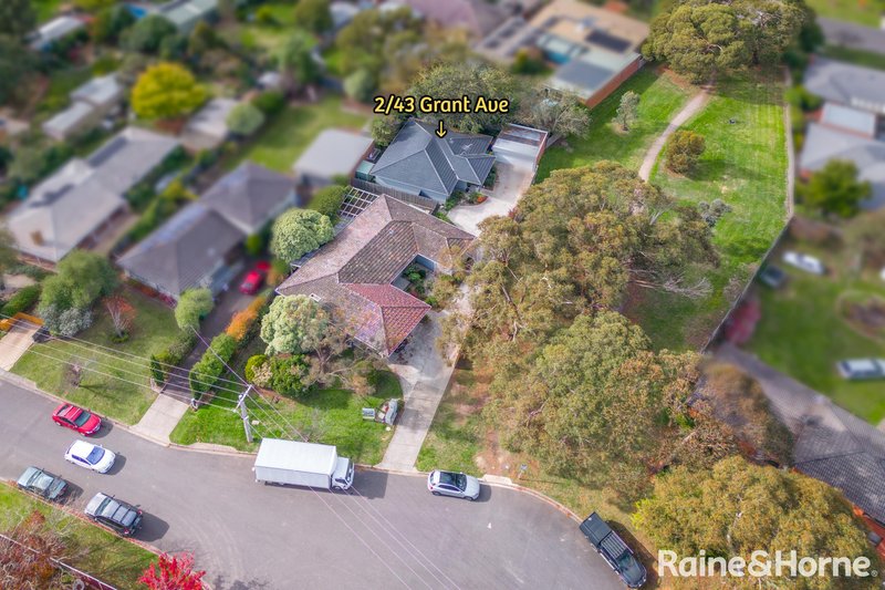 Photo - 2/43 Grant Ave , Gisborne VIC 3437 - Image 16