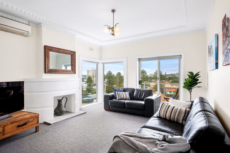 Photo - 2/43 Greycliffe Street, Queenscliff NSW 2096 - Image 3
