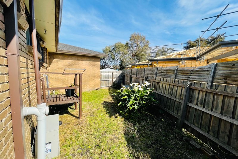 Photo - 2/43 Heatherhill Road, Frankston VIC 3199 - Image 11