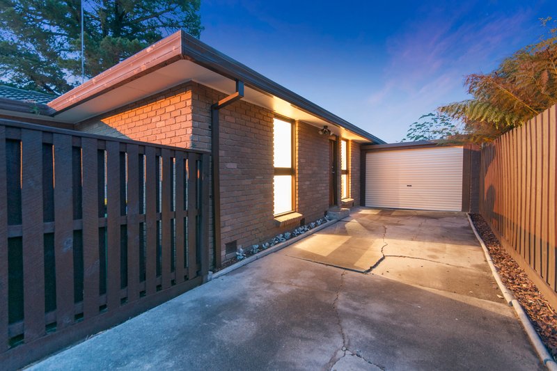 Photo - 2/43 Heatherhill Road, Frankston VIC 3199 - Image 15