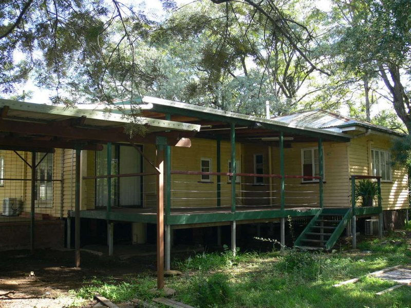 Photo - 243 Ipswich Street, Esk QLD 4312 - Image 13