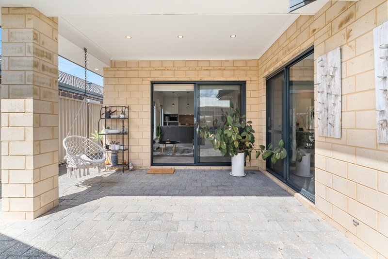 Photo - 2/43 Mcglinn Way, Cloverdale WA 6105 - Image 26