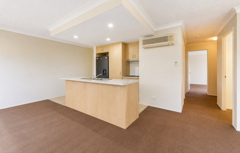 Photo - 24/3 Norman Street, Southport QLD 4215 - Image 3