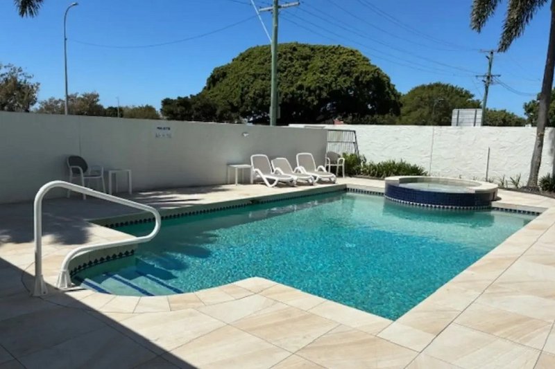 Photo - 24/3 Norman Street, Southport QLD 4215 - Image 8