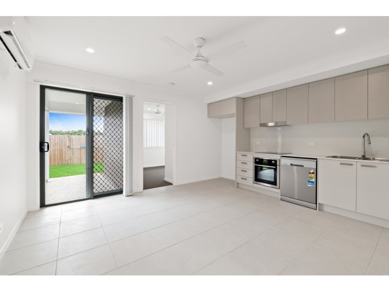 Photo - 2/43 Pierro Place, Logan Reserve QLD 4133 - Image 6