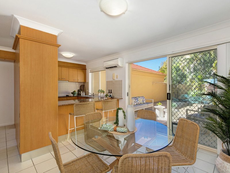 Photo - 24/3 Robina Town Centre Drive, Robina QLD 4226 - Image 4