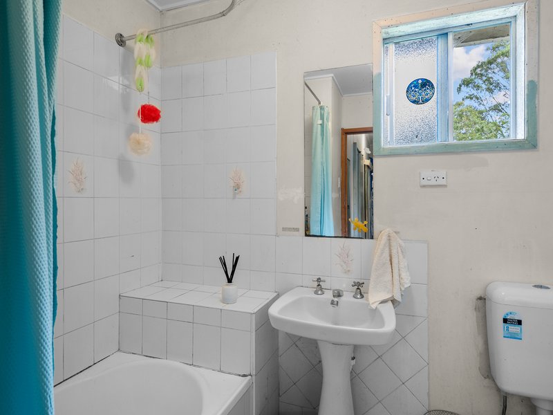 Photo - 243 Robinson Road, Mount Mee QLD 4521 - Image 10