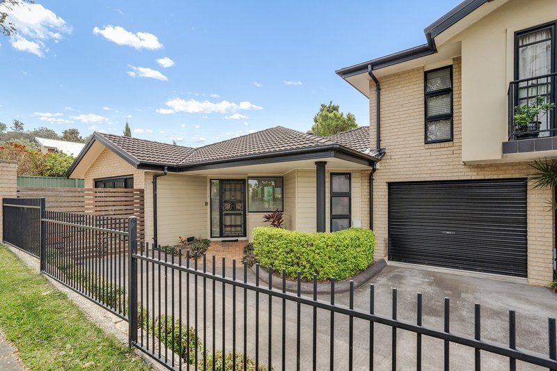 2/43 Russell Street, East Gosford NSW 2250