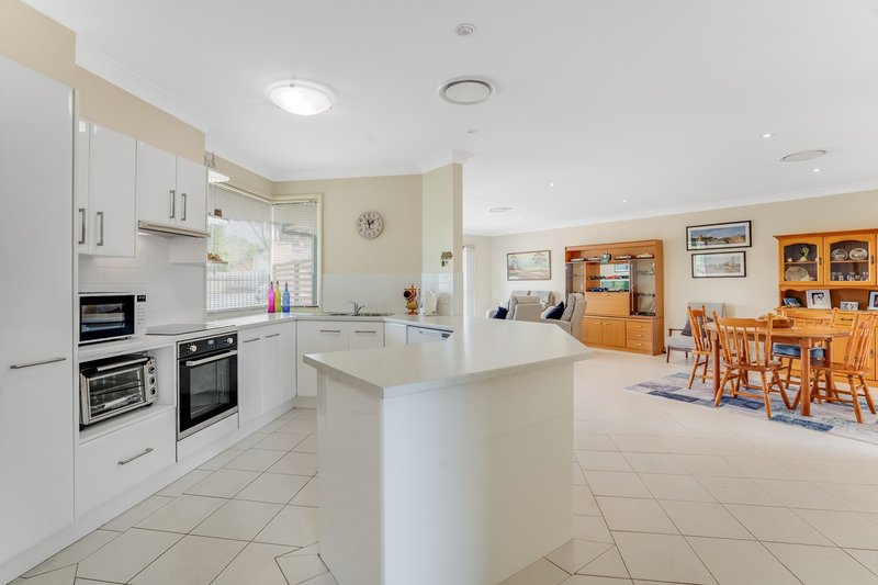 Photo - 2/43 Russell Street, East Gosford NSW 2250 - Image 3