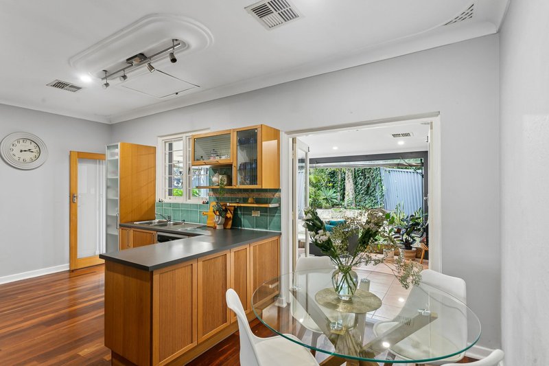 Photo - 243 Weaponess Road, Wembley Downs WA 6019 - Image 9