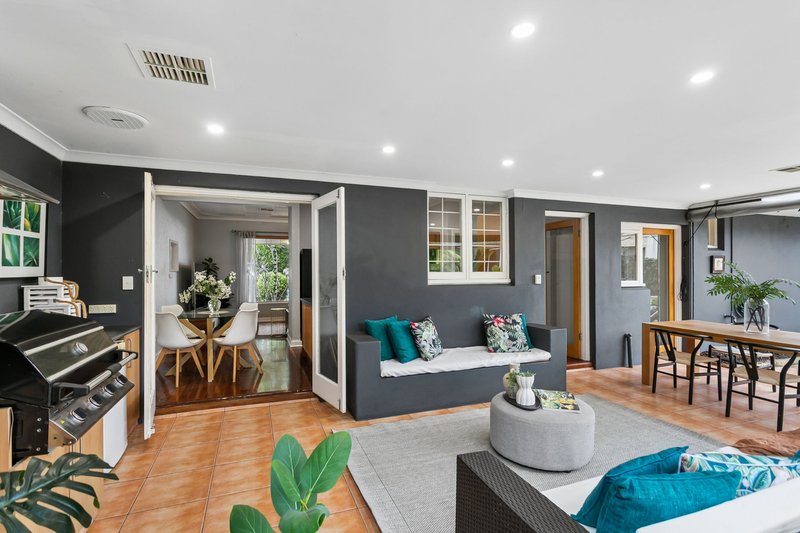 Photo - 243 Weaponess Road, Wembley Downs WA 6019 - Image 12