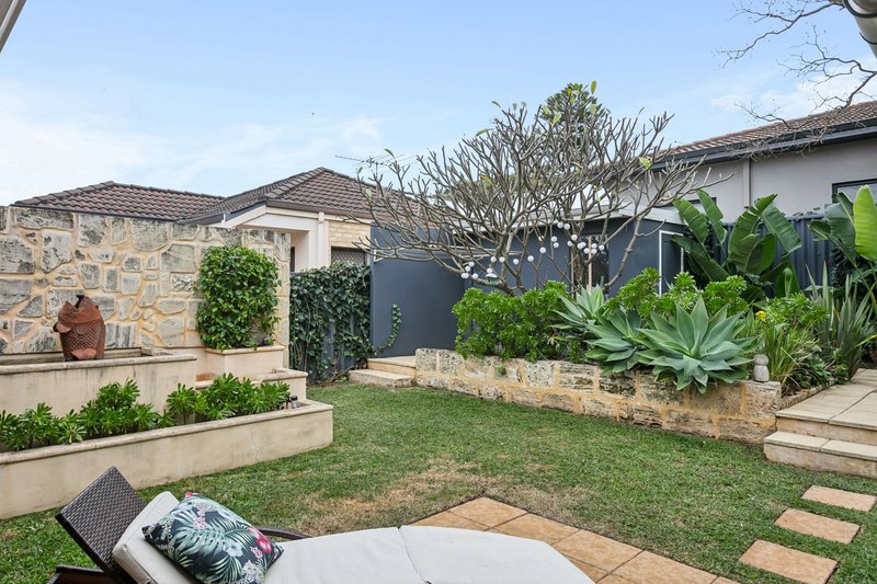 Photo - 243 Weaponess Road, Wembley Downs WA 6019 - Image 14