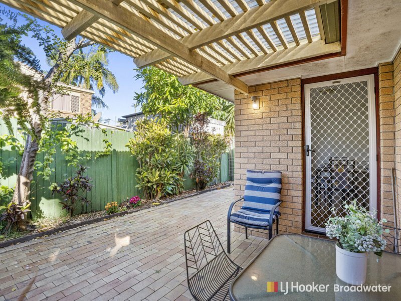 Photo - 2/43 William Street, Southport QLD 4215 - Image 2