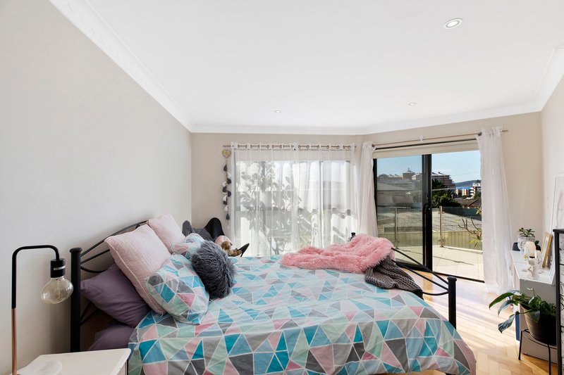 Photo - 2/43 Wilson Road, Terrigal NSW 2260 - Image 7